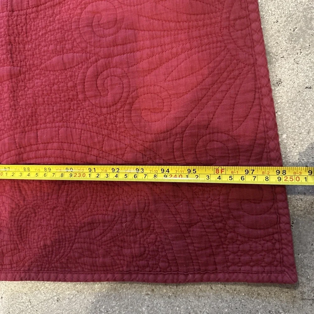Pottery Barn Quilt Red Sz 92x88'(Queen) Heavy Cotton Blend Medallion Print 2016'